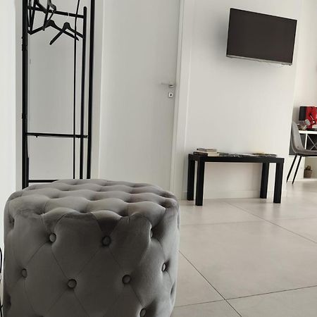 Oasi Al Centro Con Parcheggio Bed and Breakfast Σαλέρνο Εξωτερικό φωτογραφία