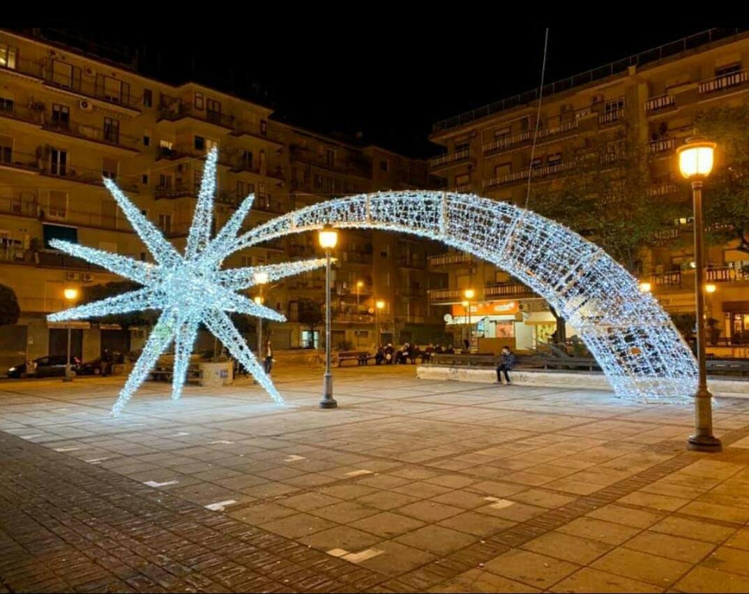 Oasi Al Centro Con Parcheggio Bed and Breakfast Σαλέρνο Εξωτερικό φωτογραφία