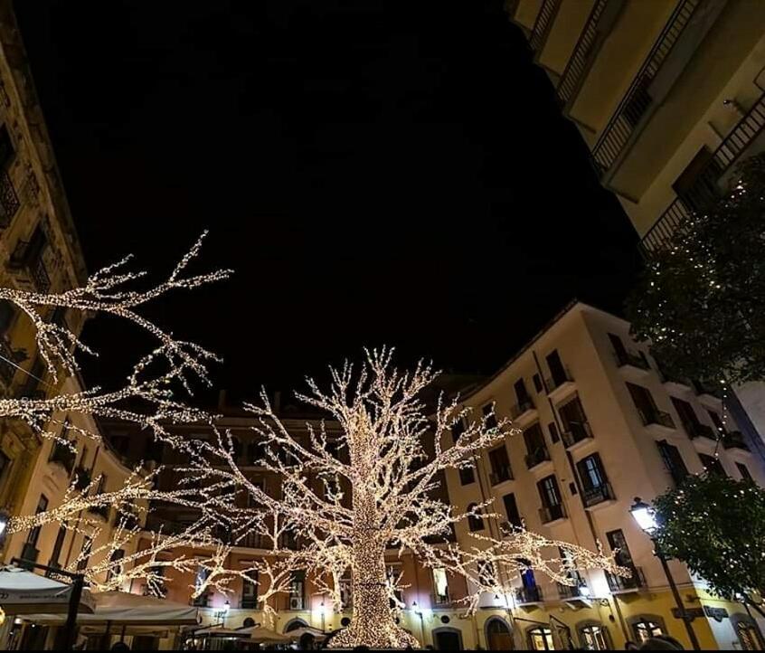 Oasi Al Centro Con Parcheggio Bed and Breakfast Σαλέρνο Εξωτερικό φωτογραφία