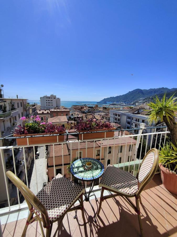Oasi Al Centro Con Parcheggio Bed and Breakfast Σαλέρνο Εξωτερικό φωτογραφία