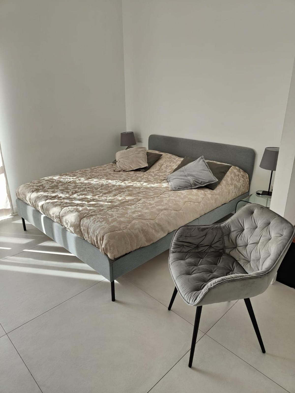 Oasi Al Centro Con Parcheggio Bed and Breakfast Σαλέρνο Εξωτερικό φωτογραφία