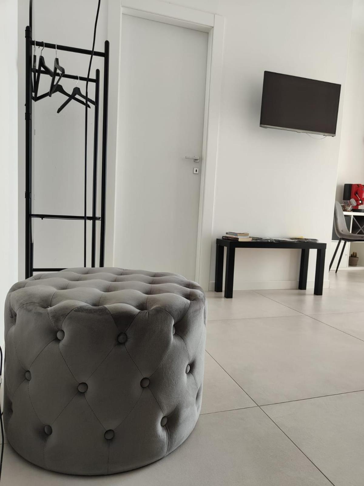 Oasi Al Centro Con Parcheggio Bed and Breakfast Σαλέρνο Εξωτερικό φωτογραφία